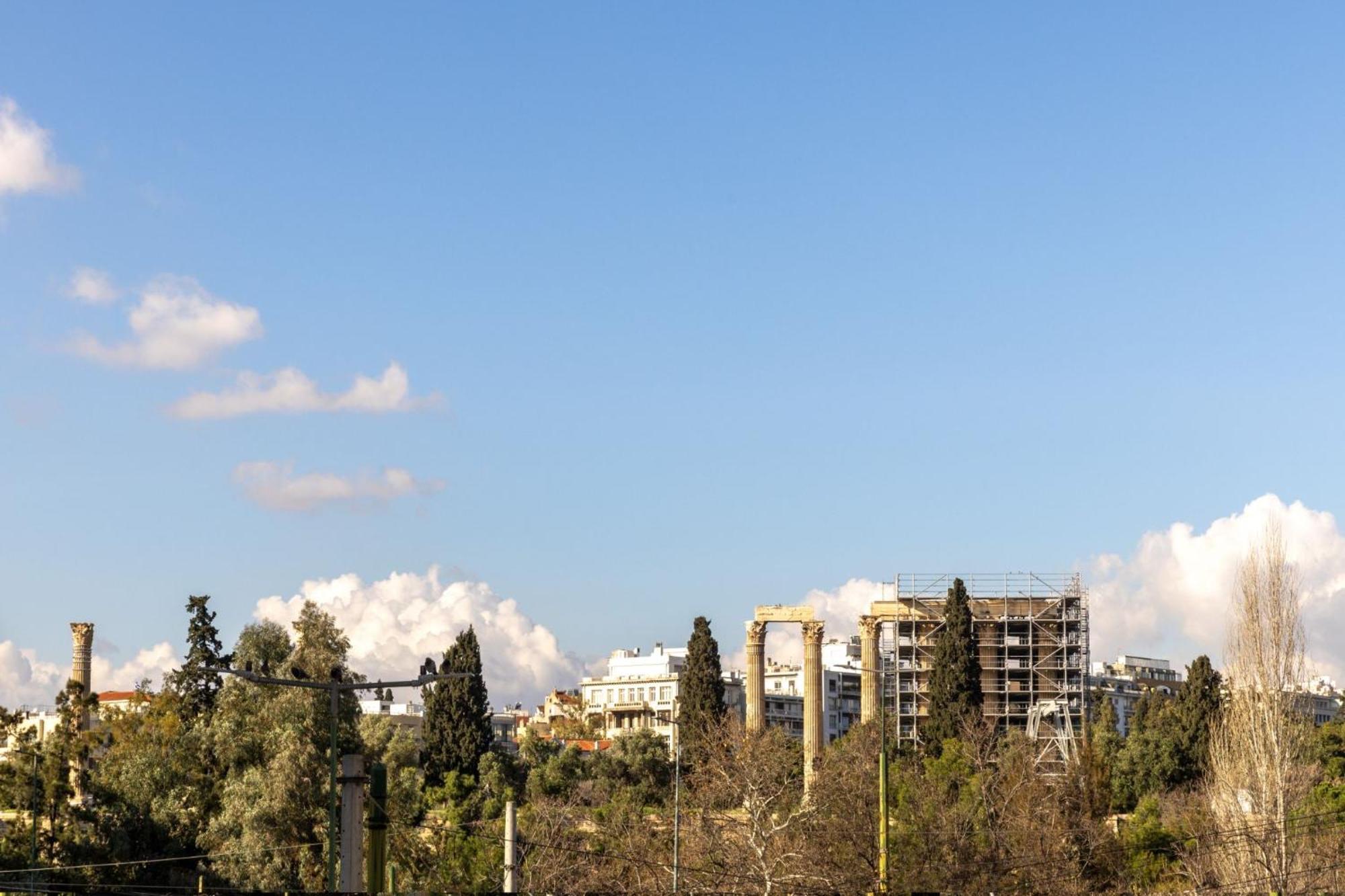 Home Of Petros Athen Exterior foto
